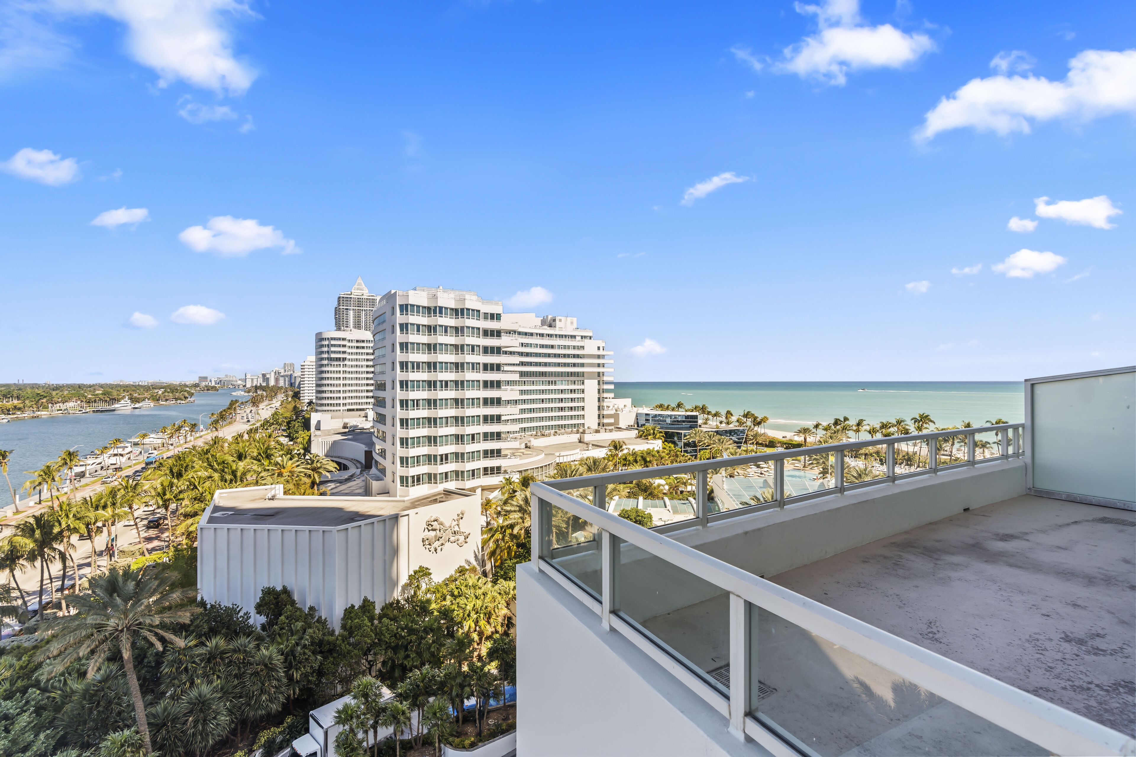 Apartamento superluxo | Vista da sacada