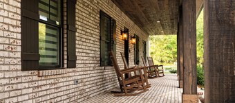 Victory Reins- close to Aiken, golfing, airport, horse accommodations, 