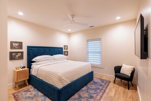 3 chambres, fer et planche à repasser, Wi-Fi gratuit, draps fournis