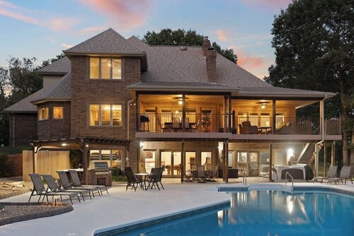 Rolling Hills Family Home