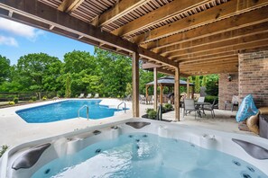 Pool - Rolling Hills Family Home (Branson West)