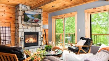 Smart TV, fireplace, video games