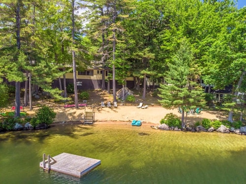 Squam waterfront 2 bed 2 bath (Suite 8)