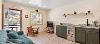 Squam Waterfront 2 bed 2 bath (Suite 3)