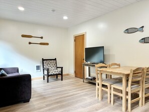 Interior - Squam Suite - Waterfront (Holderness)