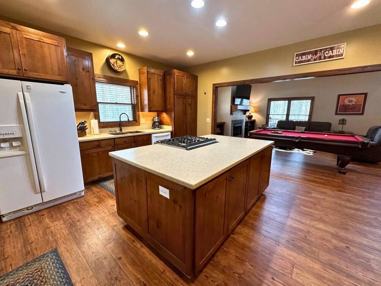 雪櫃、微波爐、焗爐、爐具