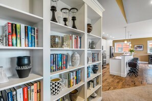 Interior - Golf in Luxury 4BDR Home Agaming Course (Kewadin)