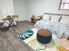 2 chambres, fer et planche Ă repasser, Wi-Fi, draps fournis