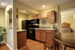 Fridge, microwave, oven, stovetop - Bavarian Brook Condo 11 (Helen)