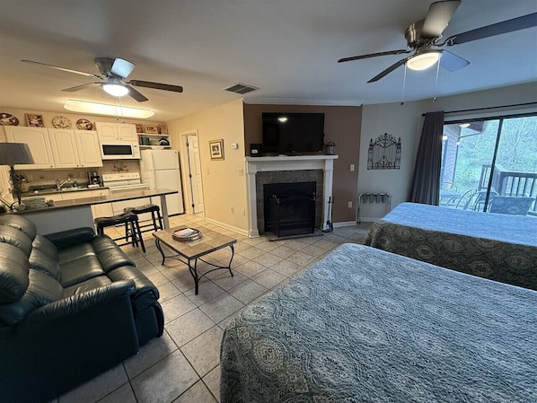 WiFi, bed sheets - Rivers Edge 803 (Helen)