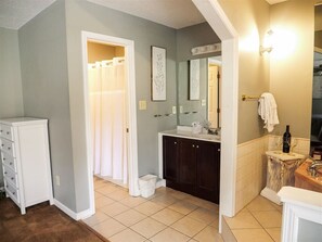 Douche, serviettes fournies