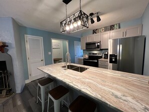 Fridge, microwave, oven, stovetop - Rivers Edge Condo 202 (Helen)