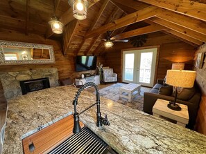 Smart TV, fireplace