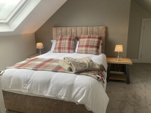 2 chambres, fer et planche à repasser, lit de bébé portatif, Wi-Fi