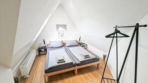 3 slaapkamers, een bureau, wifi, beddengoed
