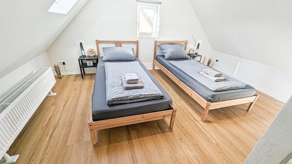 3 Schlafzimmer, Schreibtisch, WLAN, Bettwäsche