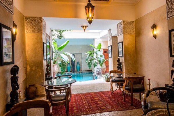 Flat-screen TV - Riad dar ourika (Marrakech)