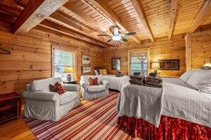 2 多间卧室、办公桌、熨斗/熨衣板、旅行婴儿床