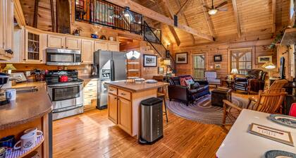 Cabin at Moss Ridge / Quiet Privacy