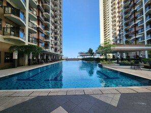 Pool - Abode @The Radiance Manila Bay. Your home away from home. (Pasay)