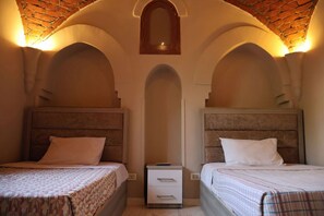 2 bedrooms, WiFi, bed sheets - Ground floor apartment at Malkata House on the West Bank of Luxor (Luxor)