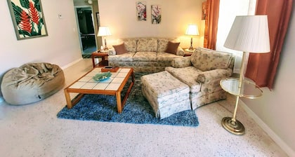 Retro River Pad