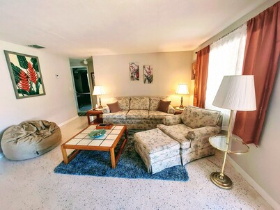 Retro River Pad
