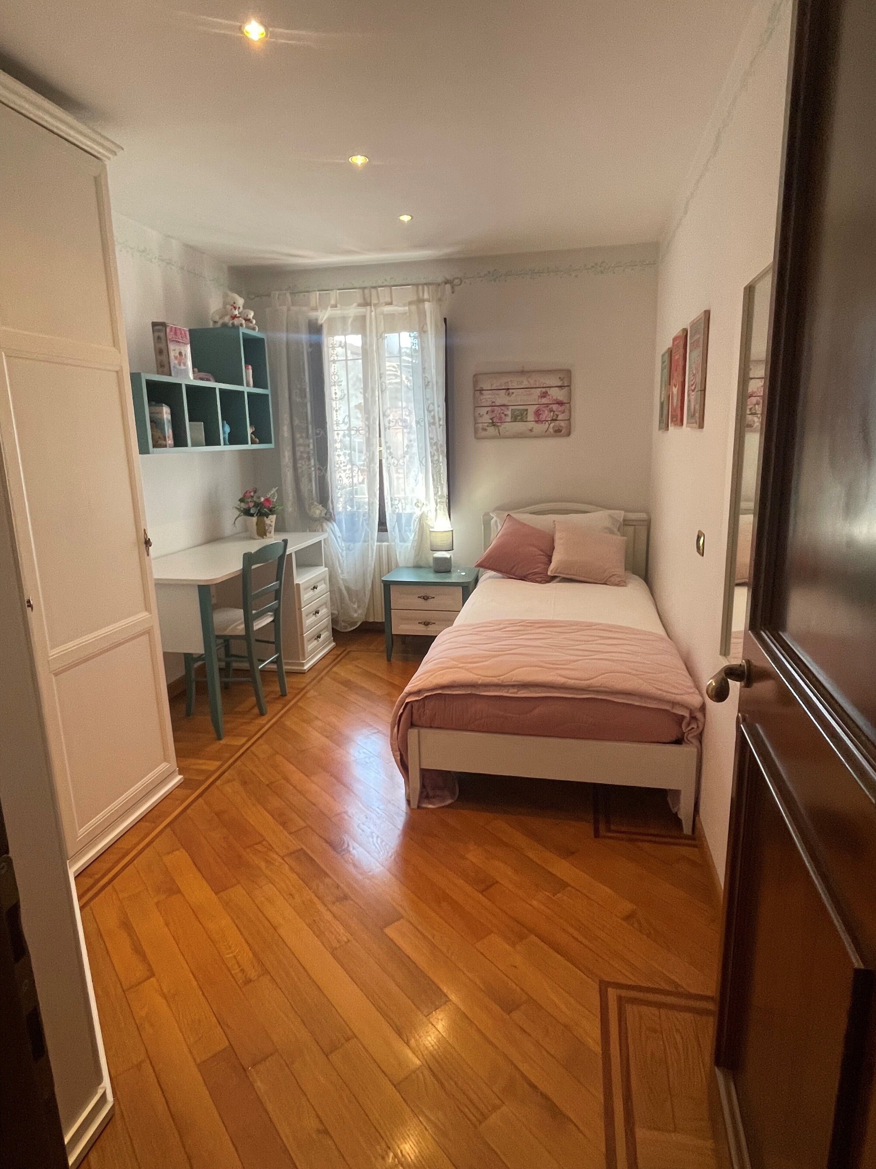 4 bedrooms, free WiFi, bed sheets