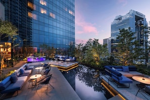 Bar (en el alojamiento)