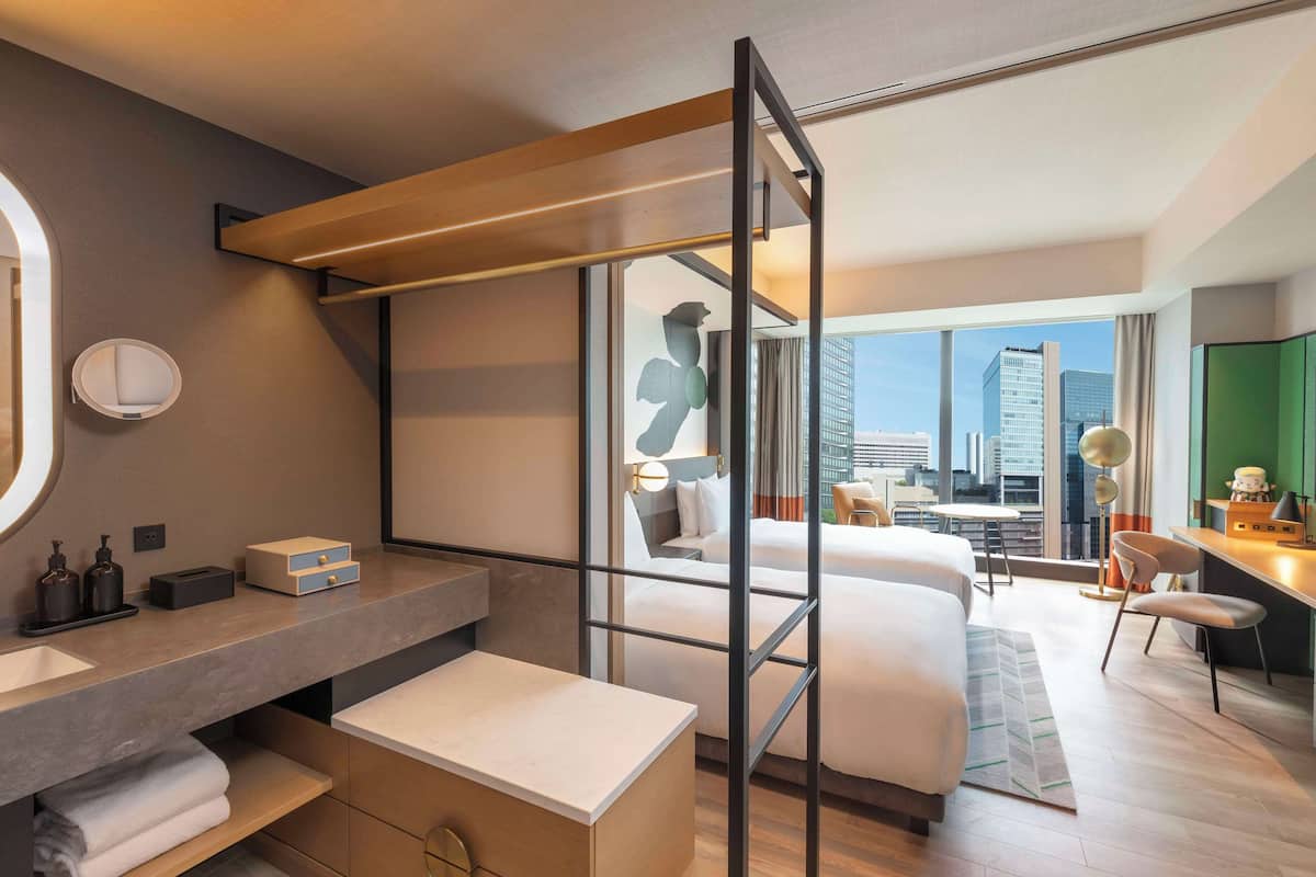 Premium bedding, down duvets, minibar, in-room safe