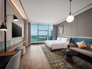 Deluxe Room, 1 King Bed, River View | Living area | 55-inch LCD TV with cable channels - Hilton Garden Inn Taiyuan Binhe (Taiyuan)