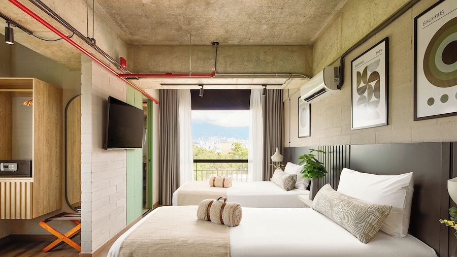 Urbit Social Lofts