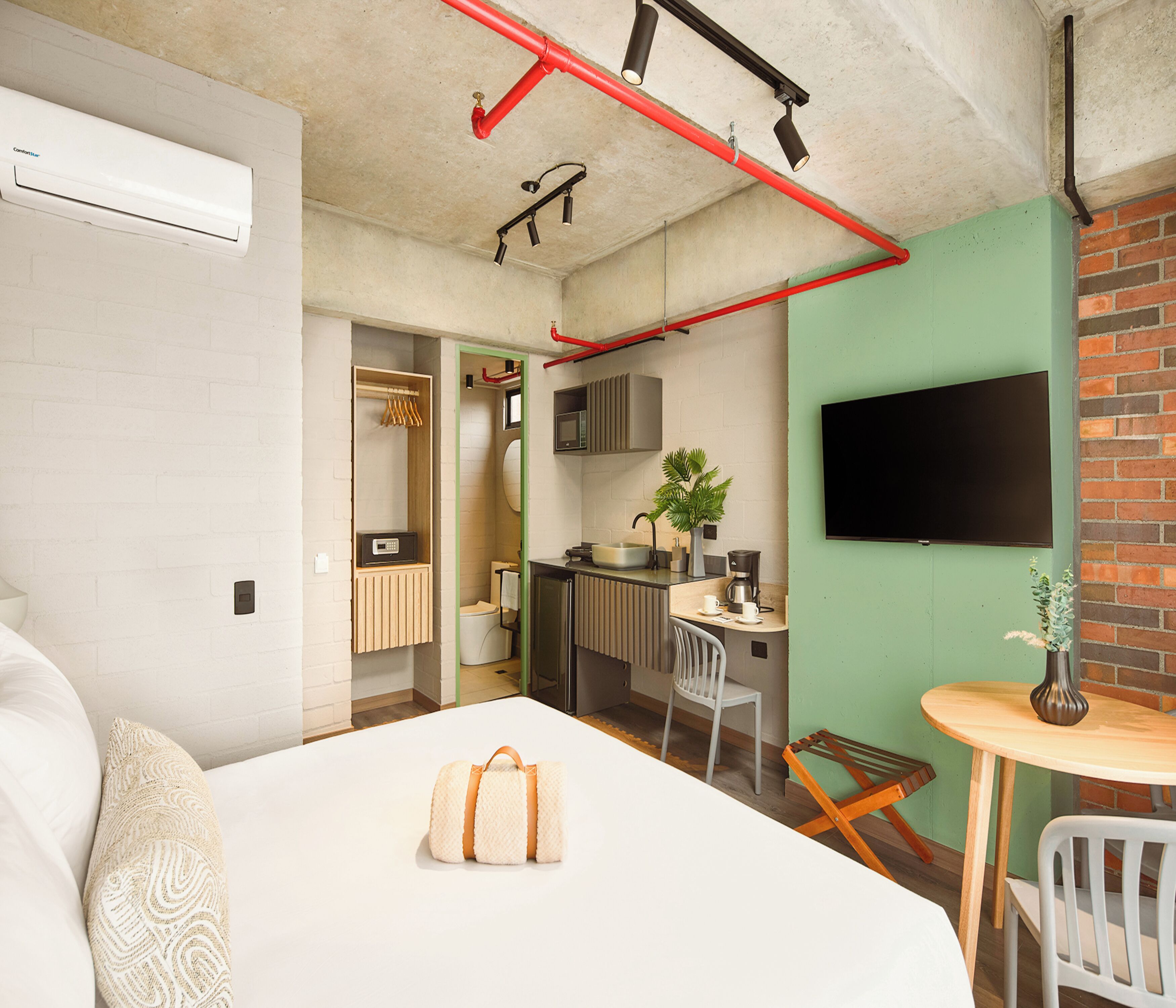 Photo - Urbit Social Lofts