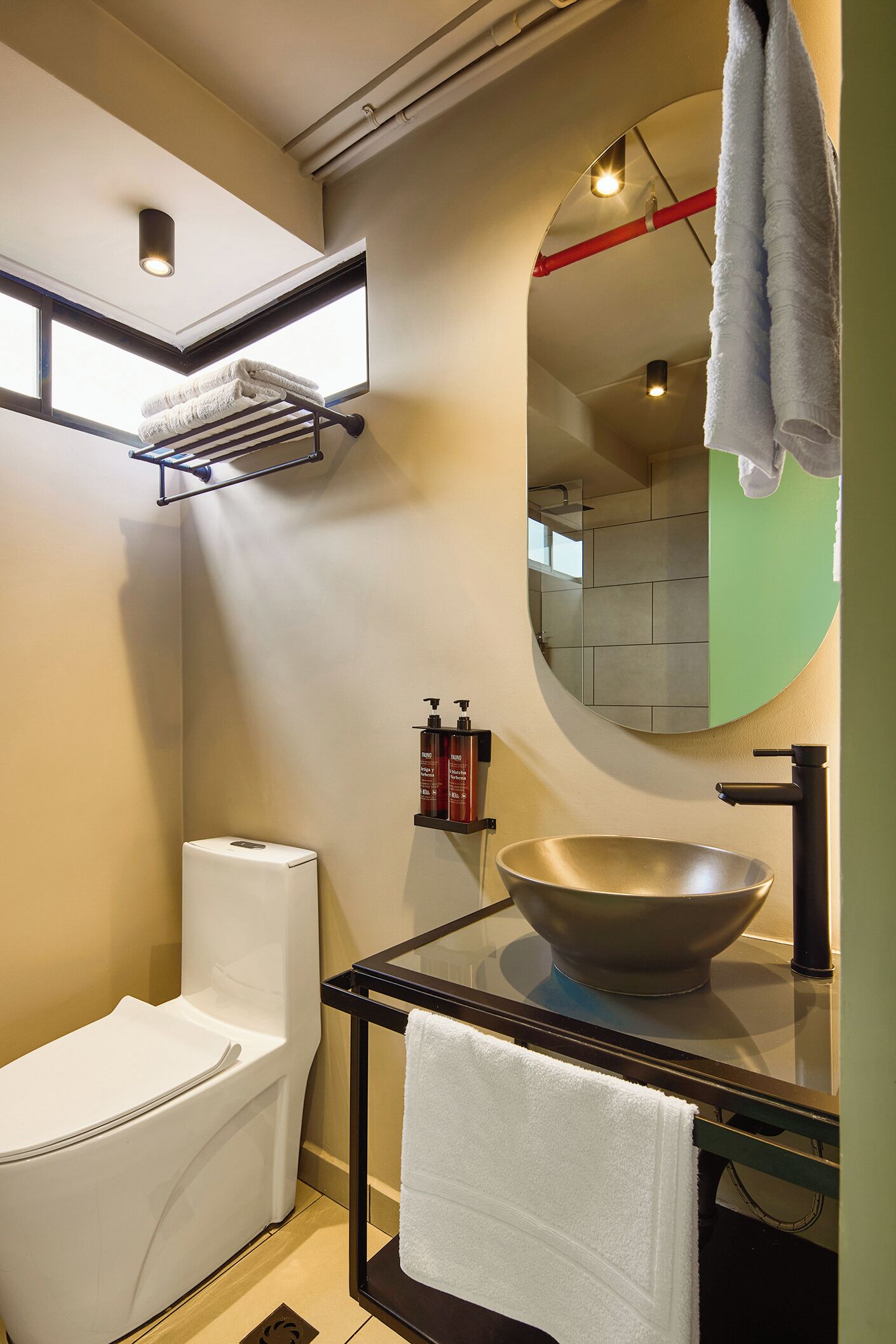 Photo - Urbit Social Lofts