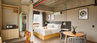 Urbit Social Lofts