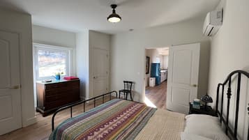 1 habitación, escritorio, wifi y ropa de cama
