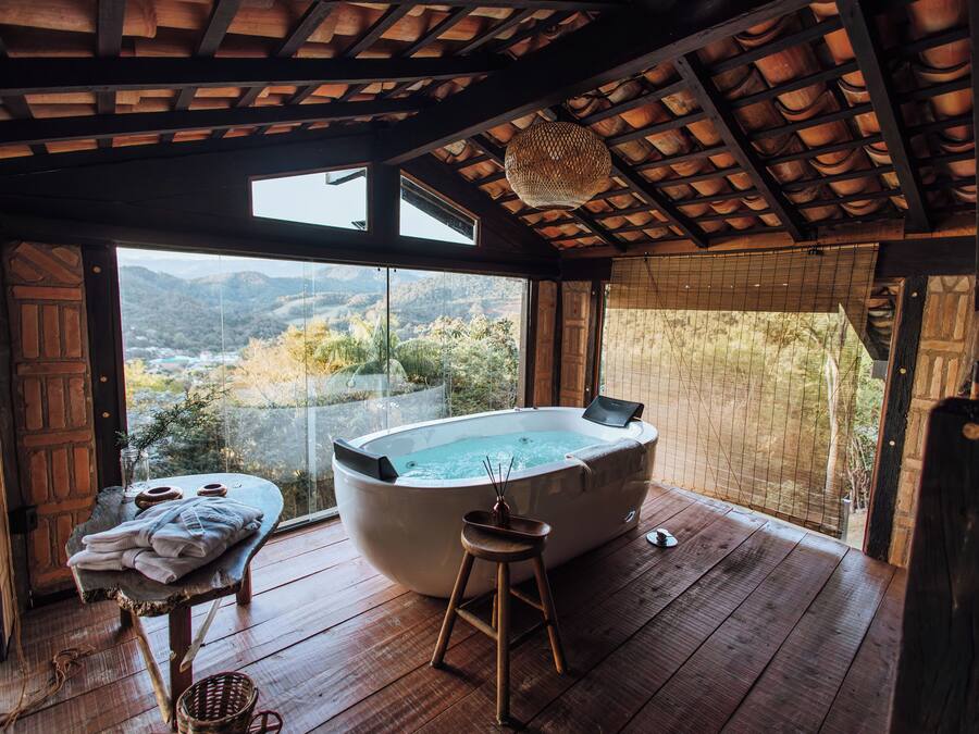 Cabana Loft Rústico com Hidro | Private spa tub