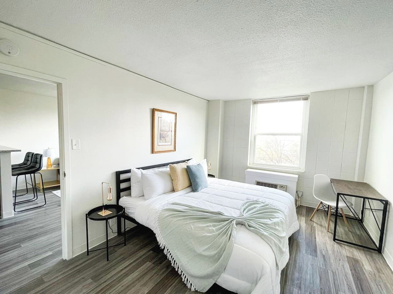 Desk, iron/ironing board, free WiFi, bed sheets