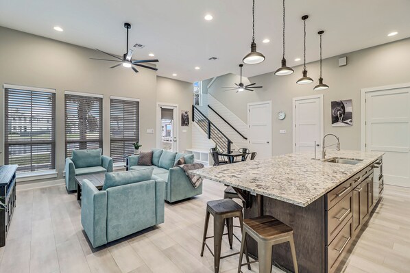 House (4 Bedrooms) | Interior - Sunday Funday 114 BAR (Port Aransas)
