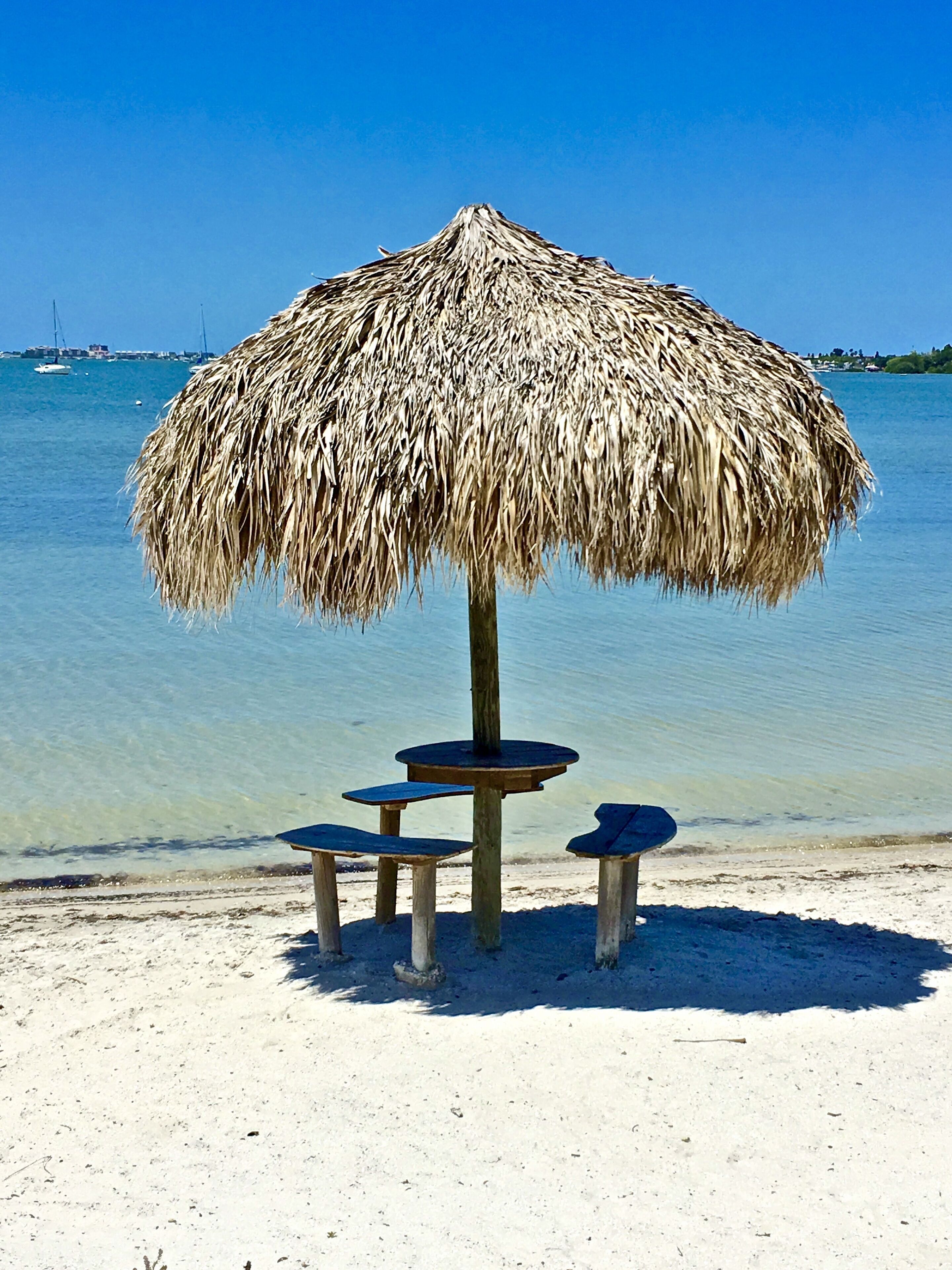Beautiful Beach Condo Steps from Sandy Beach