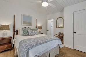 4 sovrum, skrivbord, resesäng och gratis wi-fi