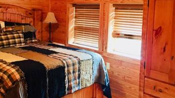 2 slaapkamers, een strijkplank/strijkijzer, wifi, beddengoed