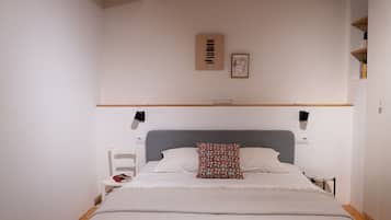 1 slaapkamer, een strijkplank/strijkijzer, wifi, beddengoed