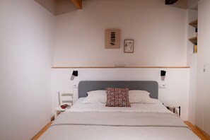 1 habitación, tabla de planchar con plancha, wifi y ropa de cama 