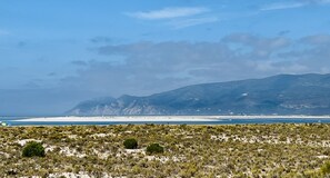 3 camere, una cassaforte in camera, una scrivania, ferro/asse da stiro