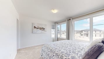4 bedrooms, WiFi, bed sheets