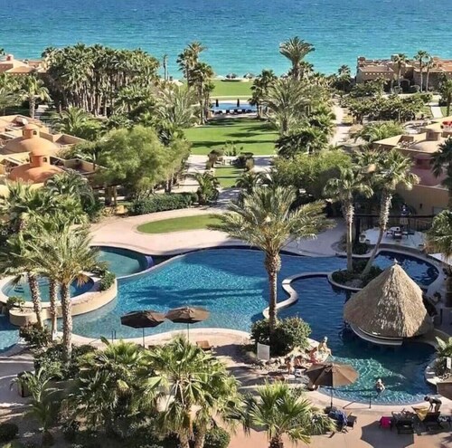 Bella Sirena D501 Lux Private Beach Resort Condo