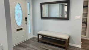 Interior - Summer Fun! New Port Richey Fl

 (New Port Richey)