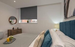 1 quarto, Wi-Fi de cortesia, roupa de cama