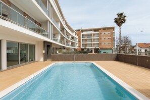 Outdoor pool - Golden Terrace Delight (Leiria)